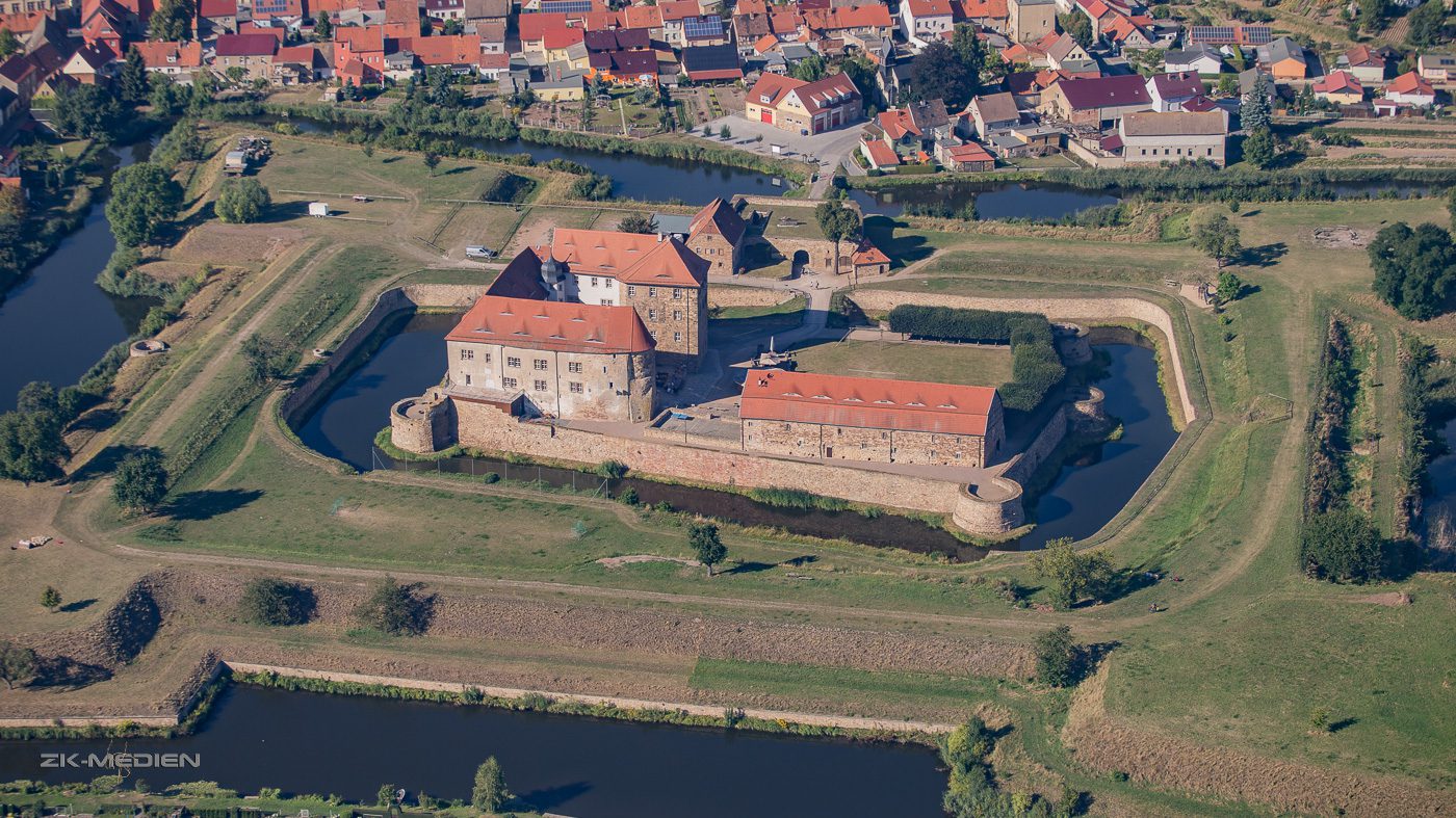 Wasserburg Heldungen // Fotograf: Thomas Zelmer, ZK-MEDIEN